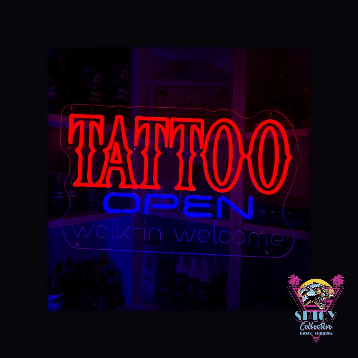 Tänd LED-neonskylt med Tattoo i rött och Open i blått på akrylplatta