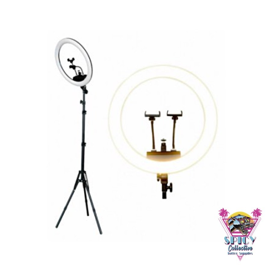 Ring light with tripod